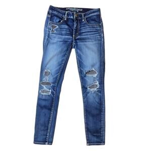 American Eagle distressed patched medium wash jegging skinny jeans size 6 short